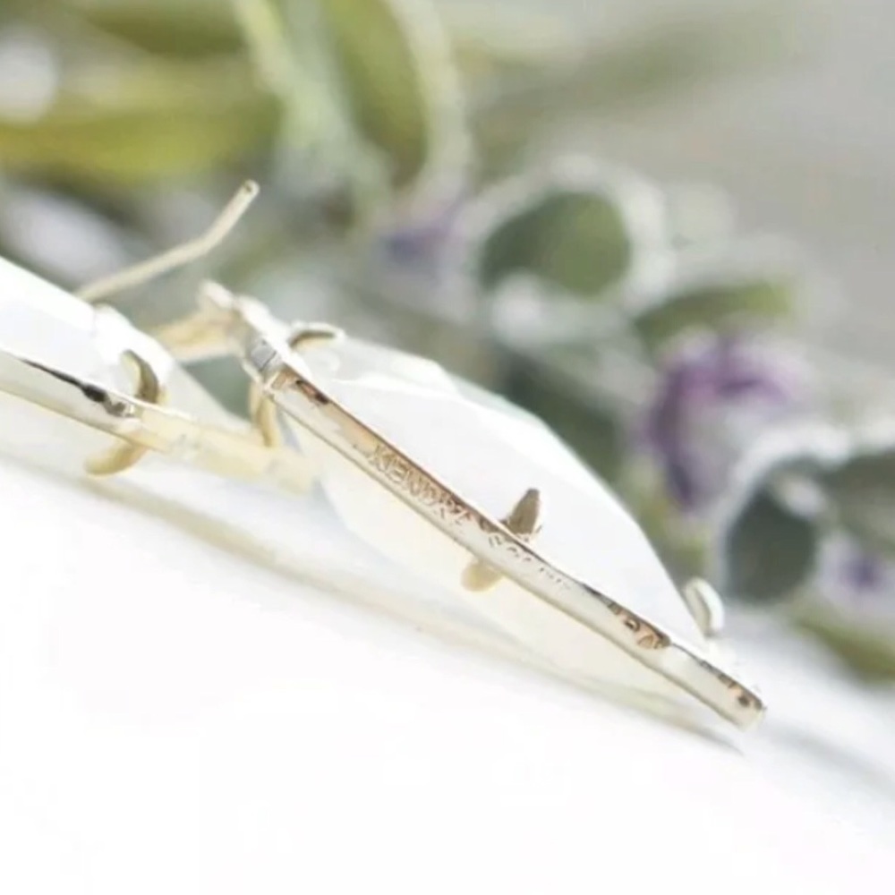 Kendra Scott • Kirsten Gold Drop Earrings MOP - Picture 3 of 6